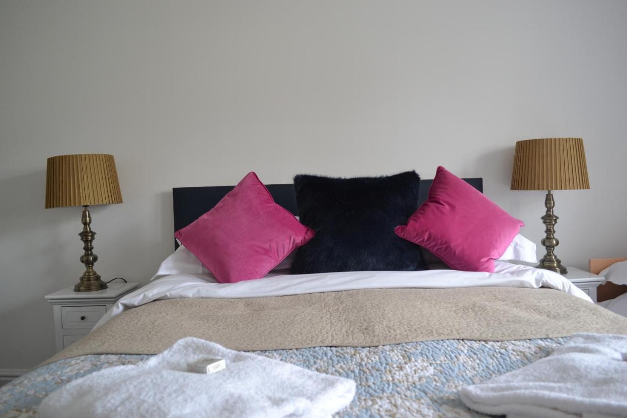 Hotel The Nags Head Lyme Regis Exteriér fotografie