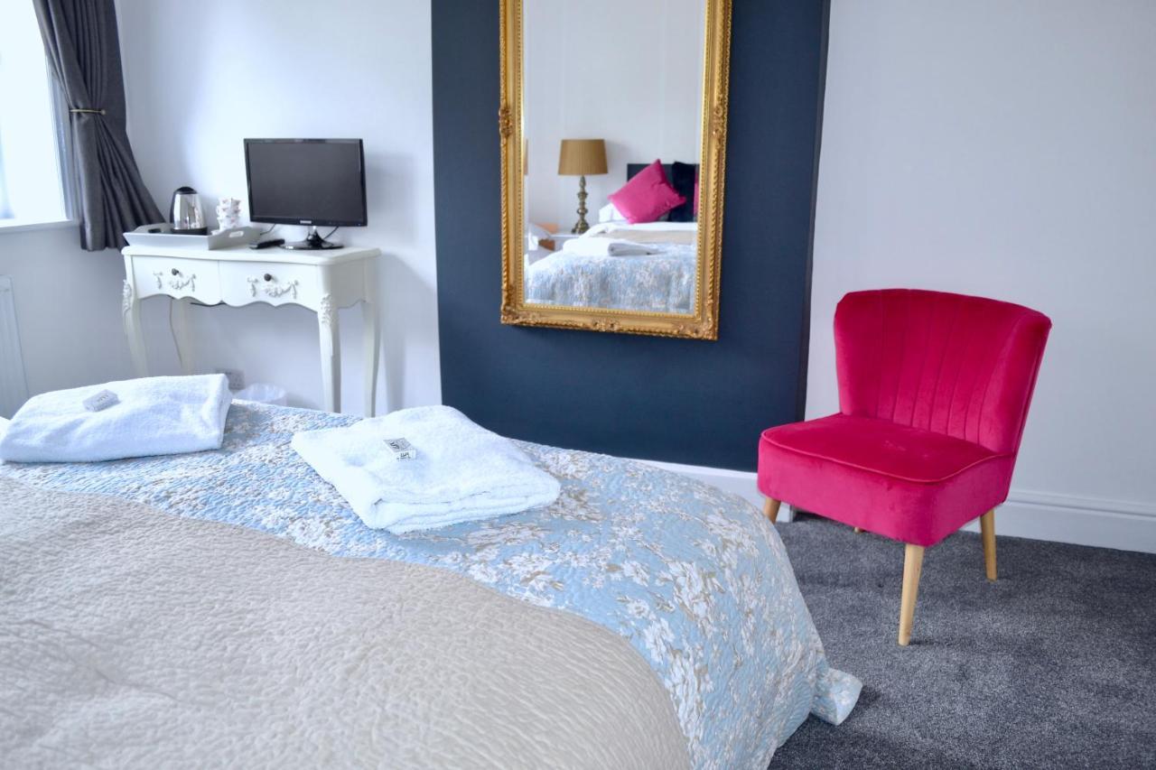 Hotel The Nags Head Lyme Regis Exteriér fotografie
