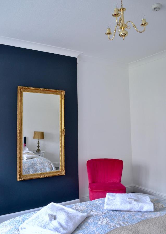 Hotel The Nags Head Lyme Regis Exteriér fotografie